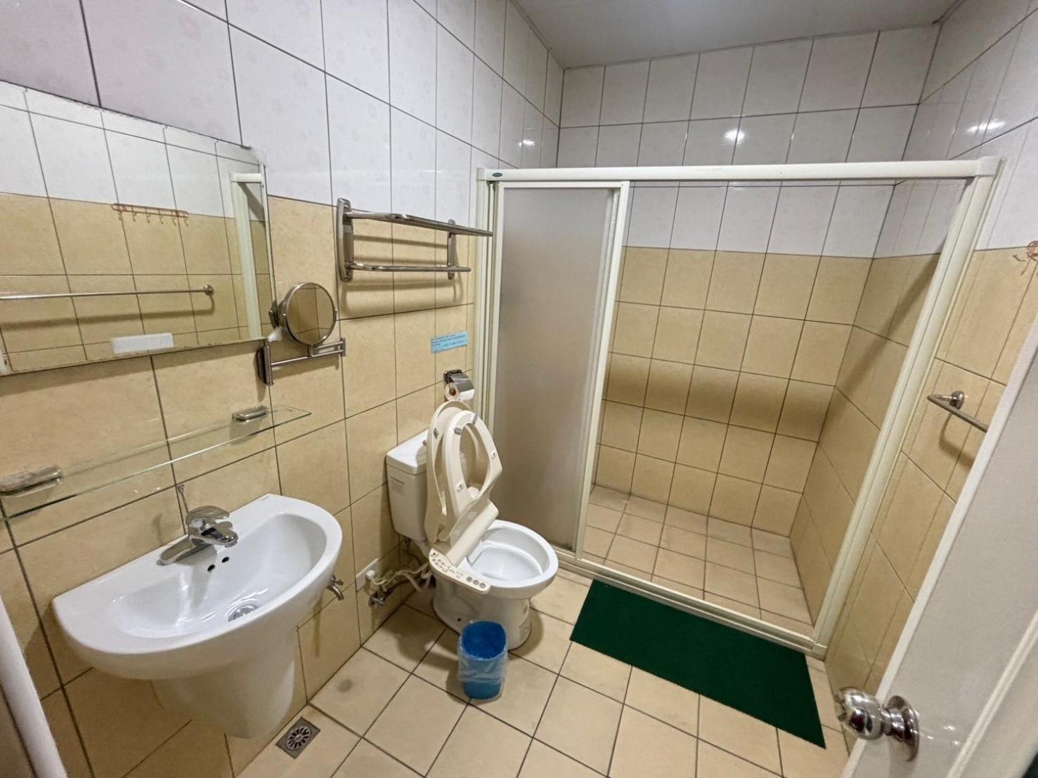 Luyu Homestay Lukang Bagian luar foto